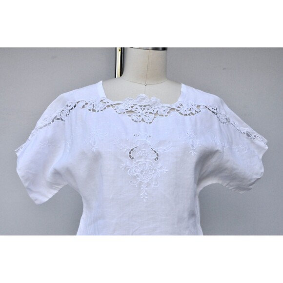 50s White LINEN Embroidered Blouse Eyelet Blouse Peasant Blouse Italian S - Picture 10 of 10